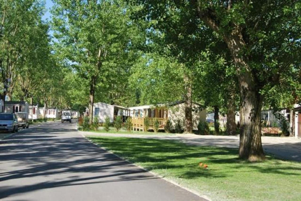 Mobile Home For You Les Rives De Condrieu Eksteriør bilde